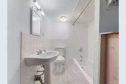 3229 Glennon Place, Bronx, NY 10465 - Photo 17