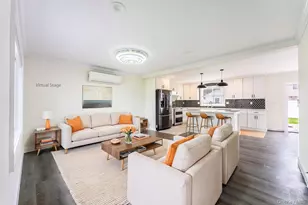 72 Sugar Maple Rd, Levittown, NY 11756 - Photo 3