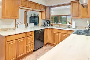 120 Promenade Dr, Aquebogue, NY 11901 - Photo 7
