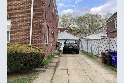 7553 197th Street, Fresh Meadows, NY 11366 - Photo 11