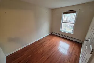 28 Hasbrouck St, Newburgh, NY 12550 - Photo 7