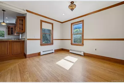 302 E Broadway, Port Jefferson, NY 11777 - Photo 13