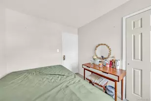 290 Lowndes Ave, Huntington Station, NY 11746 - Photo 11