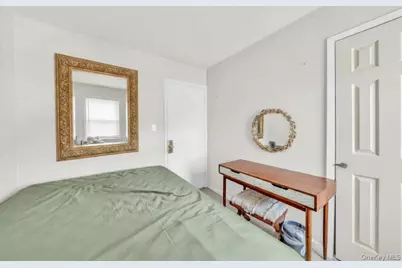 290 Lowndes Avenue #C, Huntington Station, NY 11746 - Photo 11
