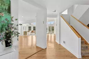 315 Hewlett Neck Rd, Hewlett, NY 11598 - Photo 3