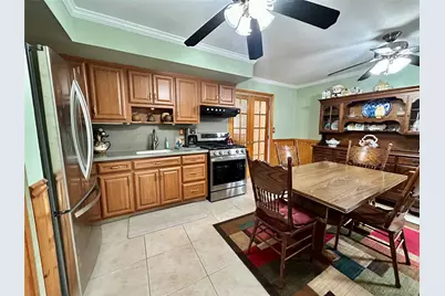 136 B Hampton Avenue, Mastic, NY 11950 - Photo 9