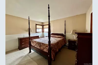 136 B Hampton Avenue, Mastic, NY 11950 - Photo 7