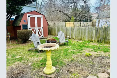 136 B Hampton Avenue, Mastic, NY 11950 - Photo 17