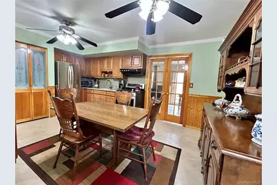 136 B Hampton Avenue, Mastic, NY 11950 - Photo 11