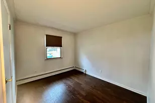 136B Hampton Ave, Mastic, NY 11950 - Photo 5