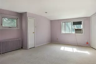 204 E 19th St, Huntington Station, NY 11746 - Photo 17