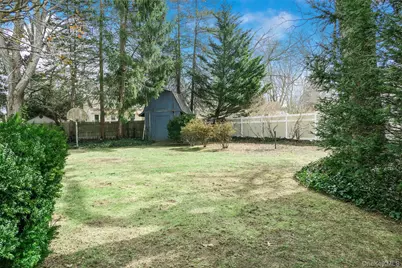 204 E 19th Street, Huntington Station, NY 11746 - Photo 23