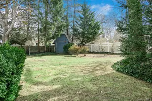 204 E 19th St, Huntington Station, NY 11746 - Photo 23