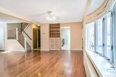 204 E 19th Street, Huntington Station, NY 11746 - Photo 5