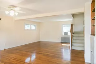 204 E 19th St, Huntington Station, NY 11746 - Photo 7