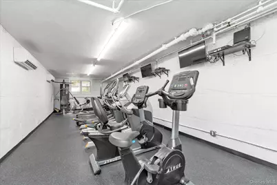 124 S Park Avenue #1-P, Rockville Centre, NY 11570 - Photo 17