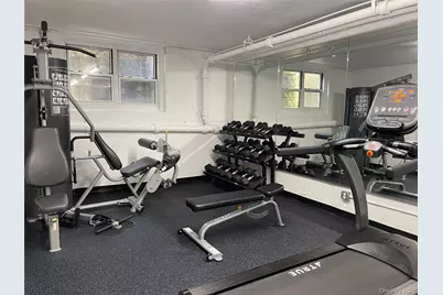 124 S Park Avenue #1-P, Rockville Centre, NY 11570 - Photo 17