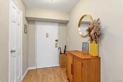 124 S Park Avenue #1-P, Rockville Centre, NY 11570 - Photo 5