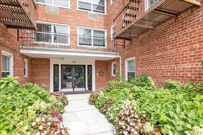 124 S Park Avenue #1-P, Rockville Centre, NY 11570 - Photo 1
