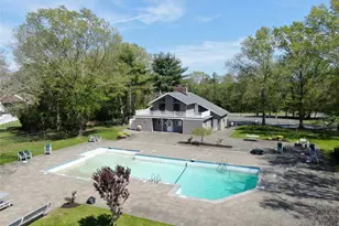 88 Drexelgate Ct, Middle Island, NY 11953 - Photo 21