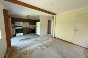 88 Drexelgate Ct, Middle Island, NY 11953 - Photo 11