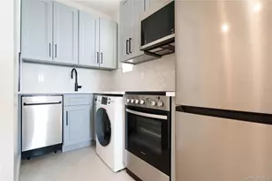 315 W Broadway, Long Beach, NY 11561 - Photo 11