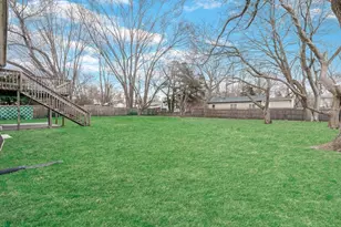 45 Magnolia Dr, Selden, NY 11784 - Photo 33