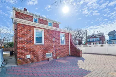 96 Colonial Road, Floral Park, NY 11001 - Photo 27