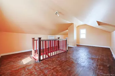 96 Colonial Road, Floral Park, NY 11001 - Photo 19