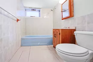 96 Colonial Rd, Floral Park, NY 11001 - Photo 23
