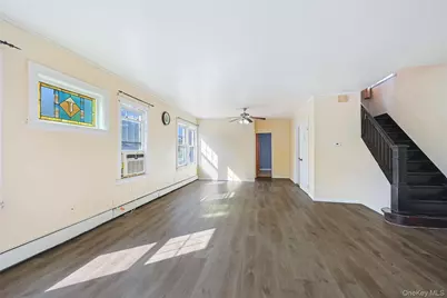 96 Colonial Road, Floral Park, NY 11001 - Photo 7