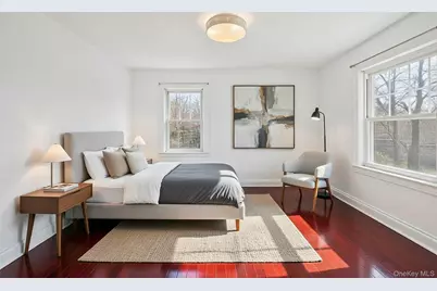 96 Colonial Road, Floral Park, NY 11001 - Photo 17