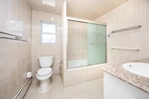 96 Colonial Rd, Floral Park, NY 11001 - Photo 15