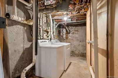 35 W 13th Street, Deer Park, NY 11729 - Photo 27