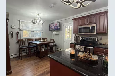 71 Crescent Street, Yaphank, NY 11980 - Photo 7