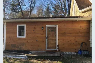 71 Crescent Street, Yaphank, NY 11980 - Photo 17