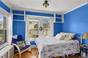 154 E Dean St, Freeport, NY 11520 - Photo 9