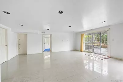 71 Horace Harding Boulevard, Great Neck, NY 11020 - Photo 7