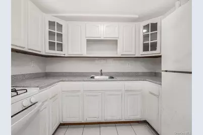 819 E 223rd Street, Bronx, NY 10466 - Photo 21