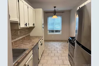 92 Lake Ridge Cove, Mohegan Lake, NY 10547 - Photo 5