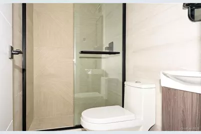 315 1M W Broadway #1M, Long Beach, NY 11561 - Photo 17