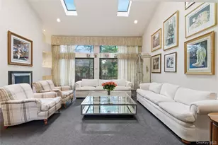 30 Yale Dr, Manhasset, NY 11030 - Photo 13