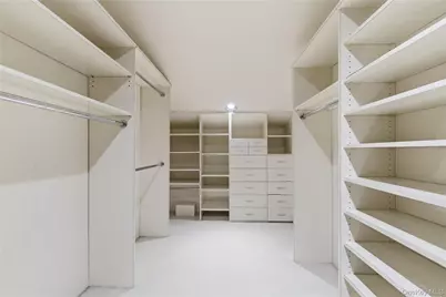 30 Yale Drive, Manhasset, NY 11030 - Photo 35