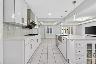 143-34 14th Ave, Whitestone, NY 11357 - Photo 9