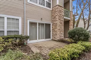 117 Carriage Ln, Plainview, NY 11803 - Photo 23