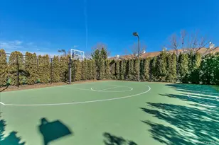 117 Carriage Ln, Plainview, NY 11803 - Photo 35