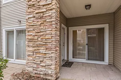 117 Carriage Lane, Plainview, NY 11803 - Photo 21