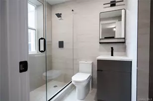 315 1P W Broadway, Long Beach, NY 11561 - Photo 11