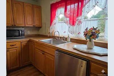 84 Chapel Avenue, Patchogue, NY 11772 - Photo 5