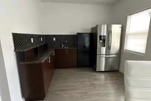 599 Park Ave, West Hempstead, NY 11552 - Photo 27